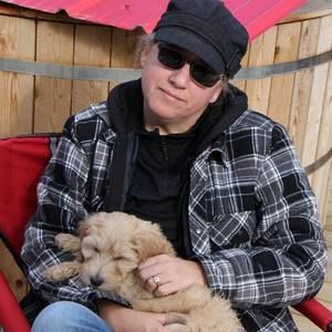 Meet your Posher, Carolyn